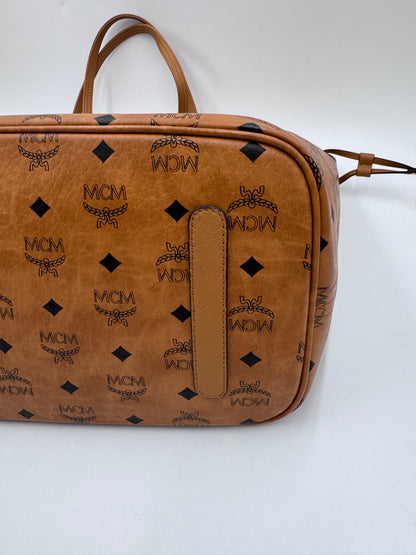 MCM Shopper