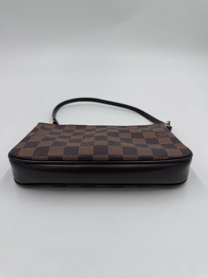 Louis Vuitton Pochette