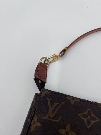 Louis Vuitton Pochette