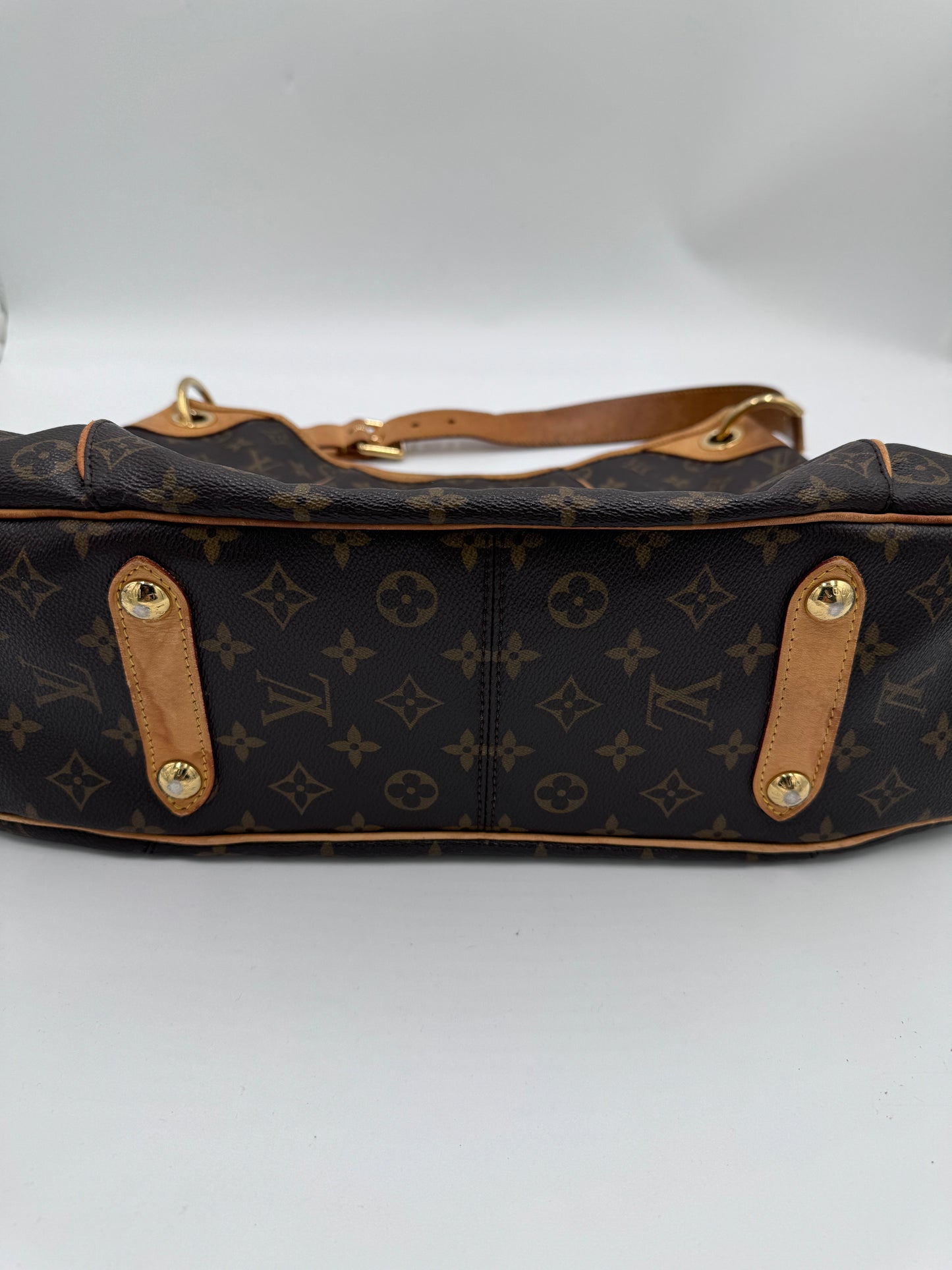 Louis Vuitton Galliera