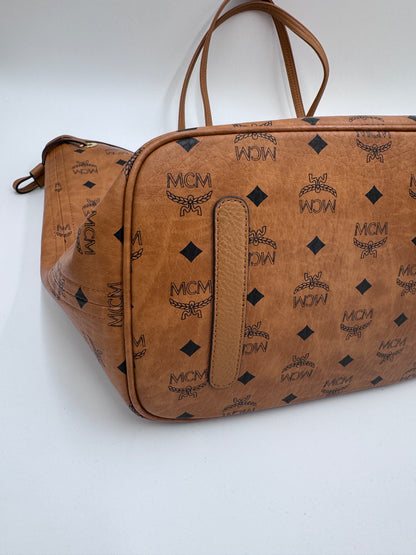 MCM Shopper