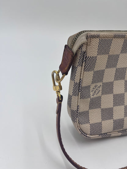 Louis Vuitton Pochette