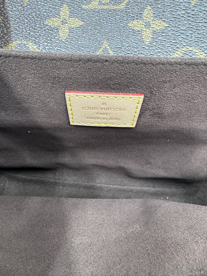 Louis Vuitton Pochette Metis