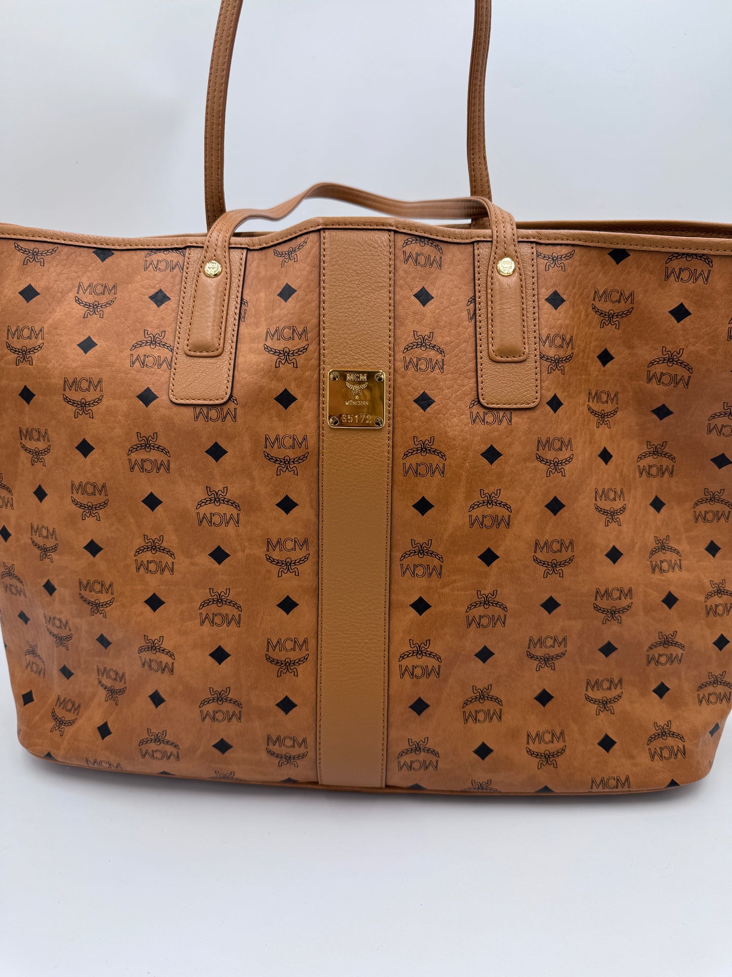 MCM Shopper