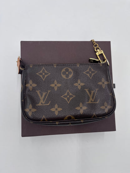 Louis Vuitton Mini Pochette