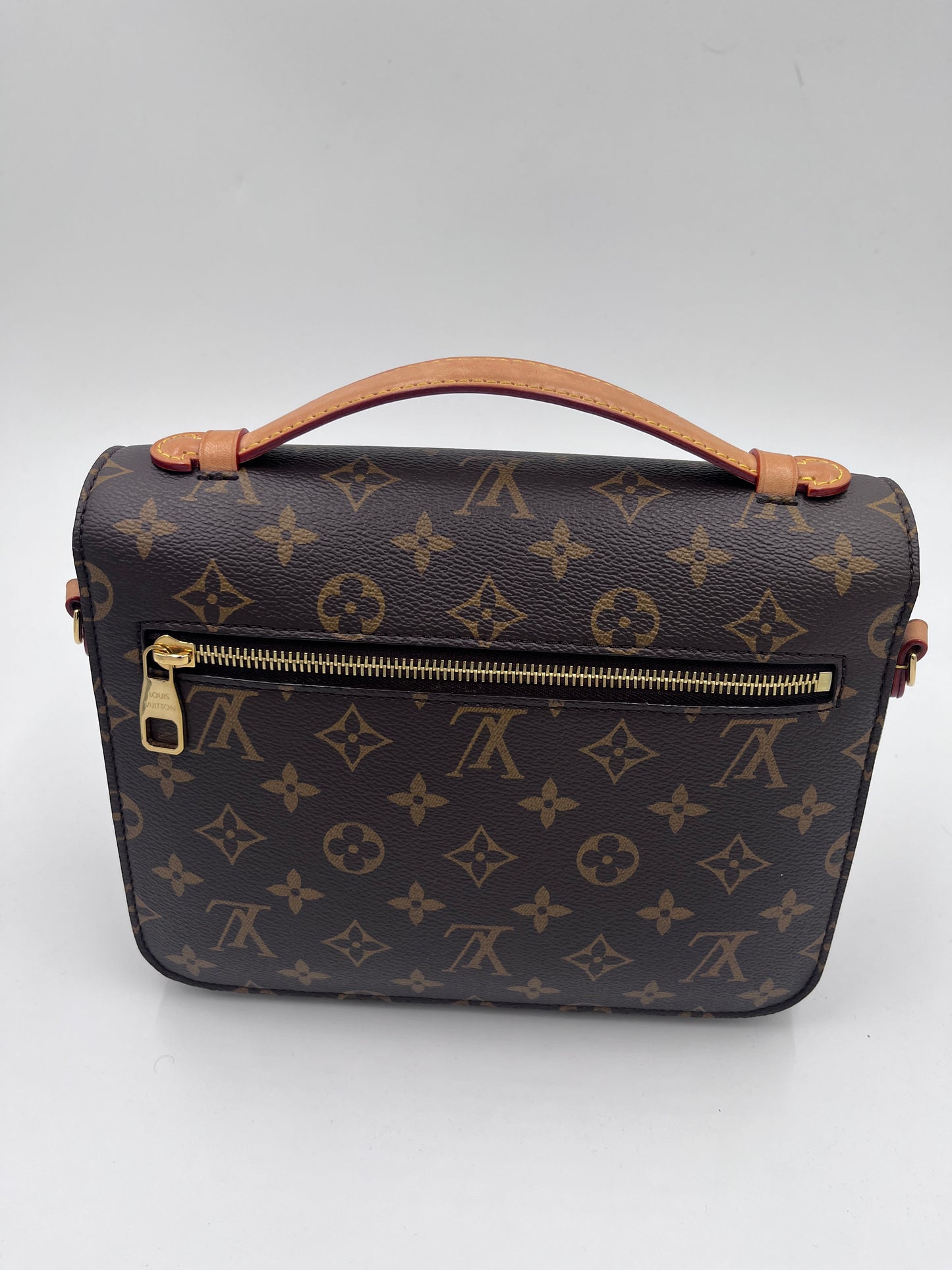 Louis Vuitton Pochette Metis