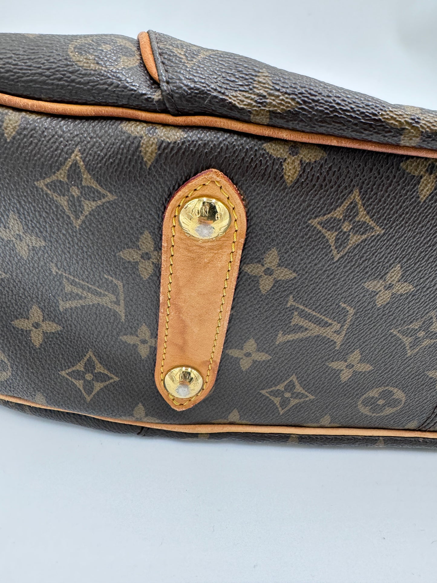 Louis Vuitton Galliera