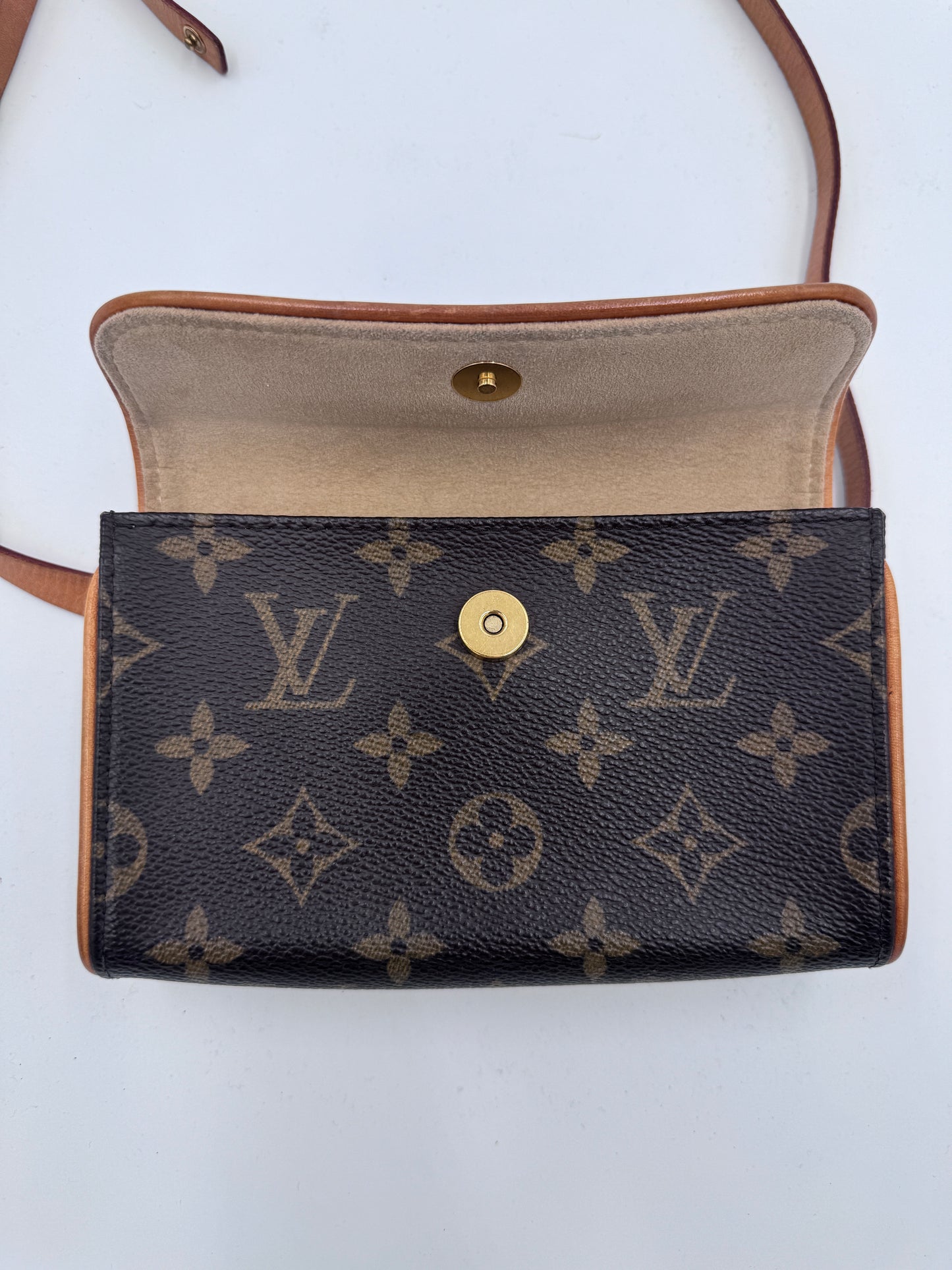 Louis Vuitton Pochette Florentine