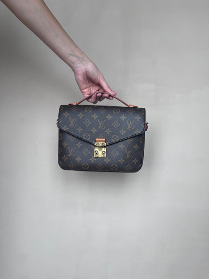 Louis Vuitton Pochette Metis