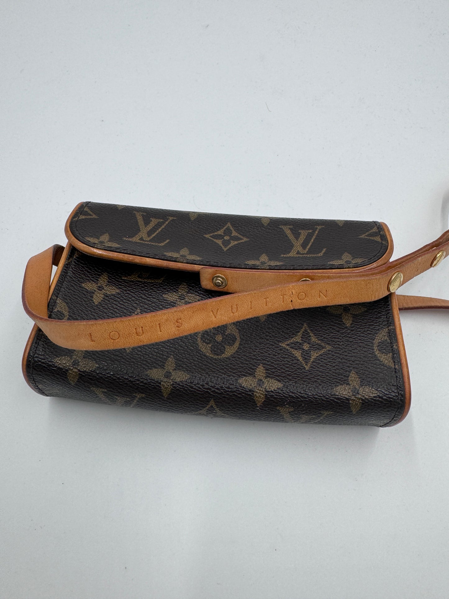 Louis Vuitton Pochette Florentine