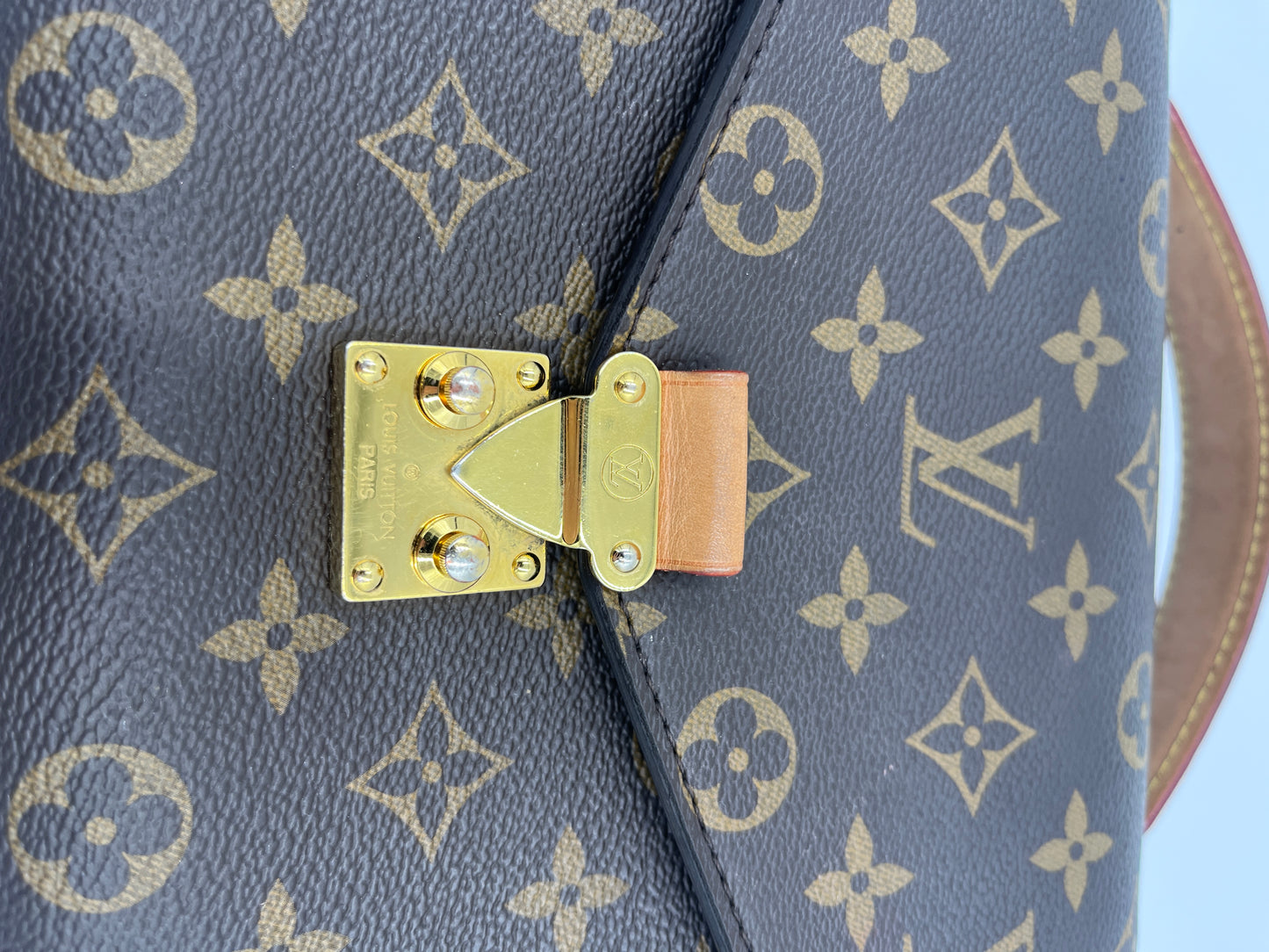 Louis Vuitton Pochette Metis