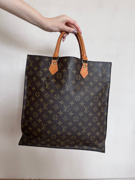 Louis Vuitton Sac Plat