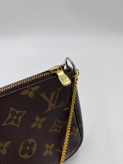 Louis Vuitton Pochette