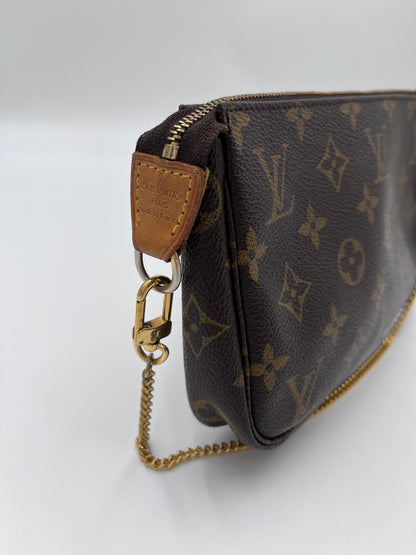 Louis Vuitton Pochette