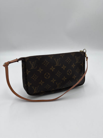 Louis Vuitton Pochette