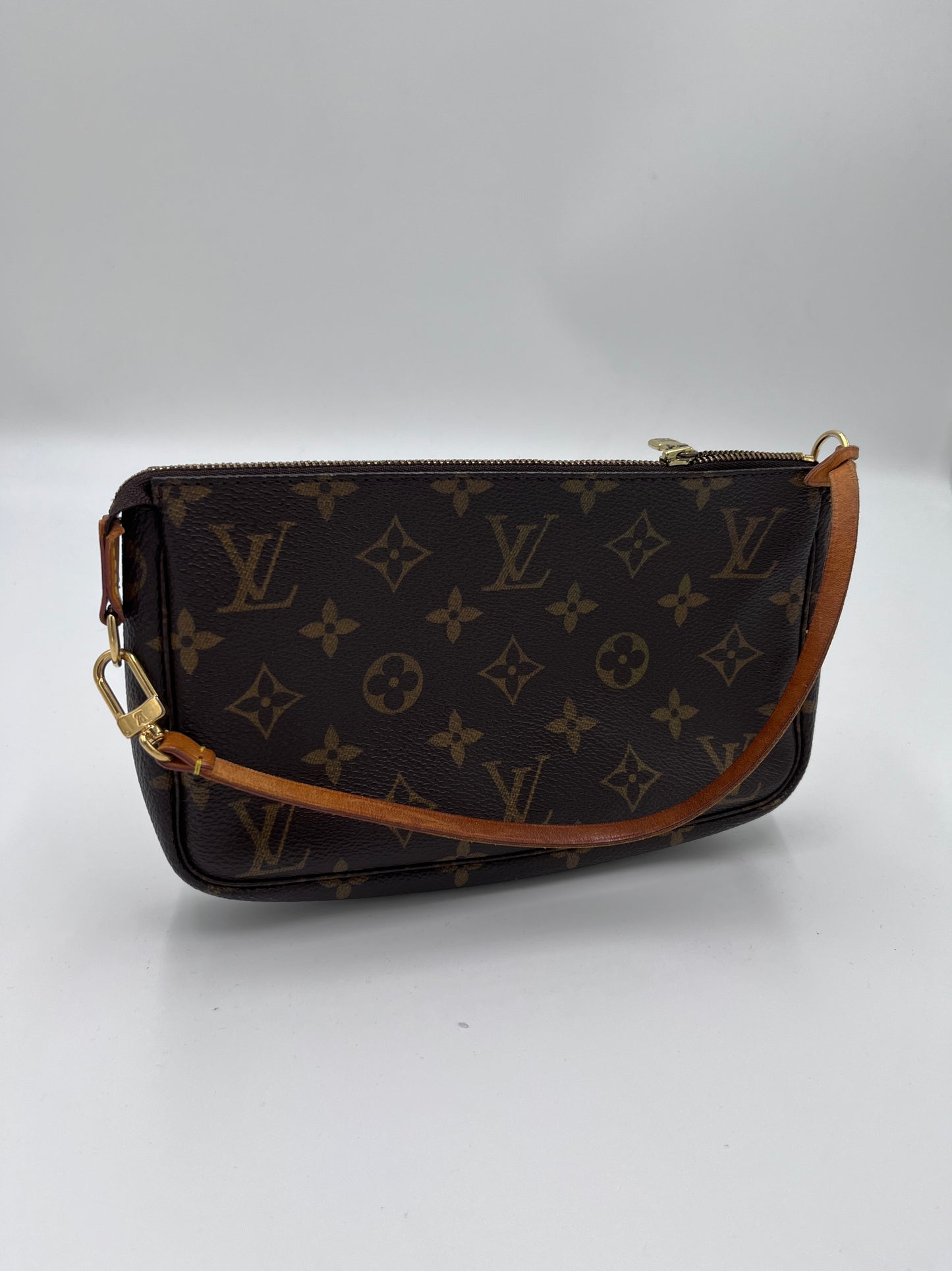 Louis Vuitton Pochette