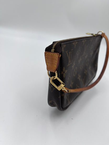 Louis Vuitton Pochette