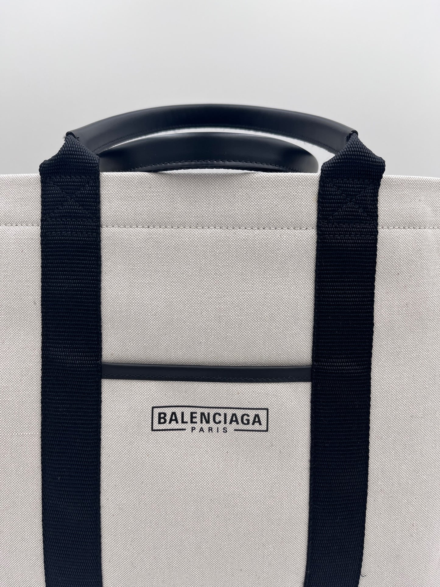 Balenciaga Shopper beige