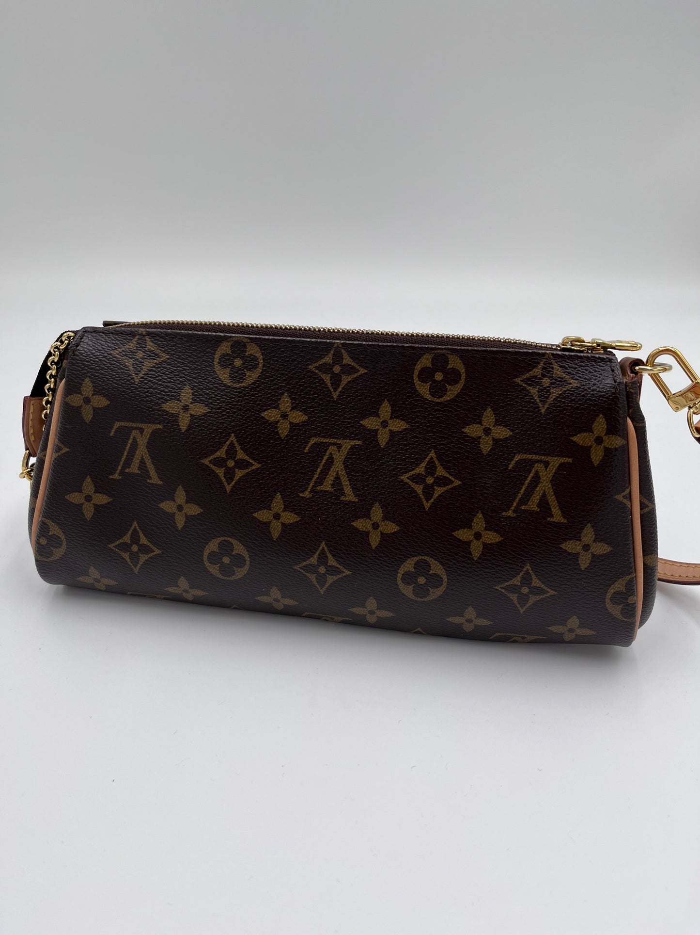 Pochette facile Louis Vuitton 