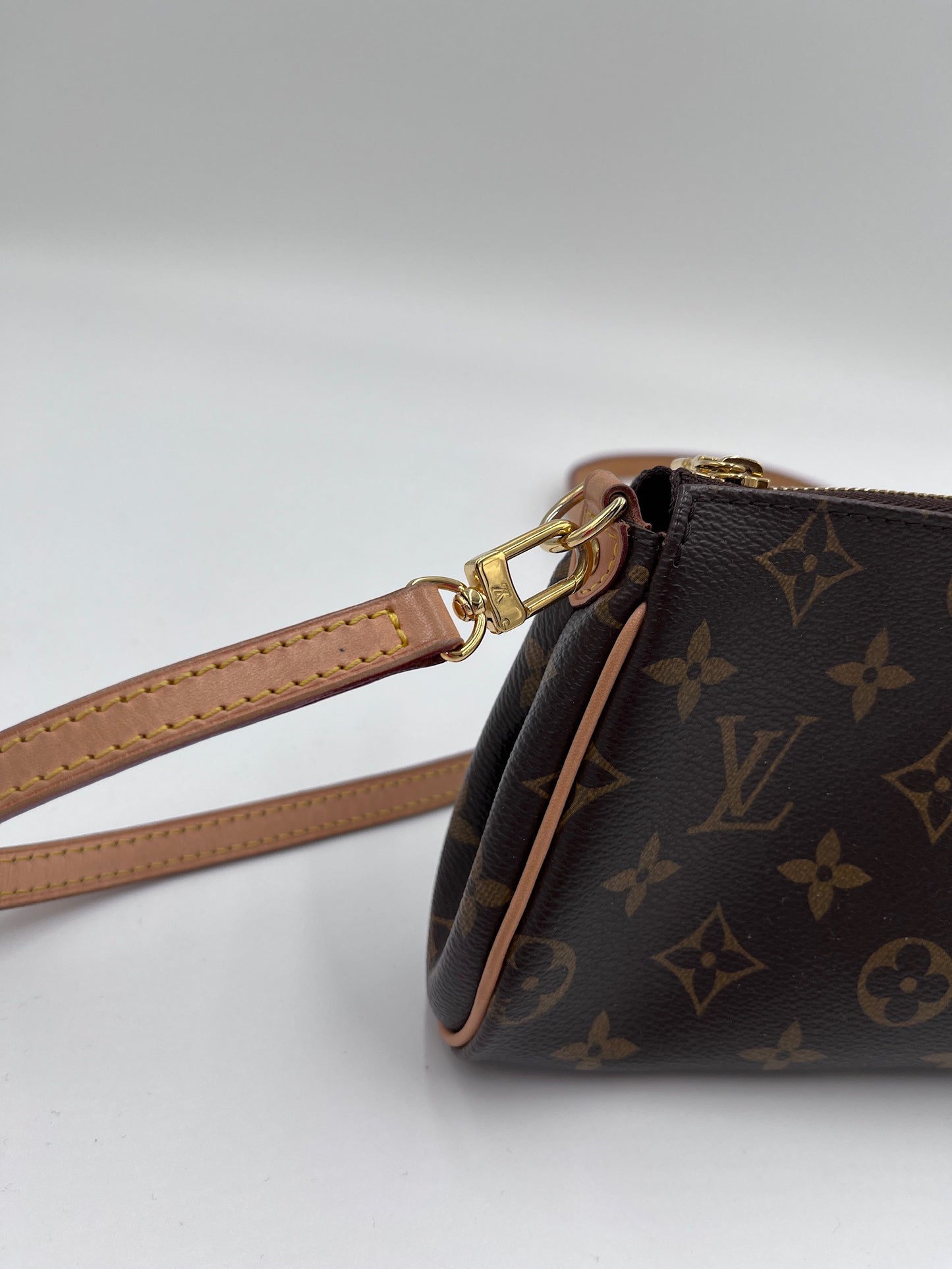 Pochette facile Louis Vuitton 