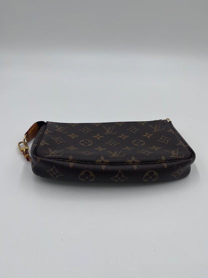 Louis Vuitton Pochette